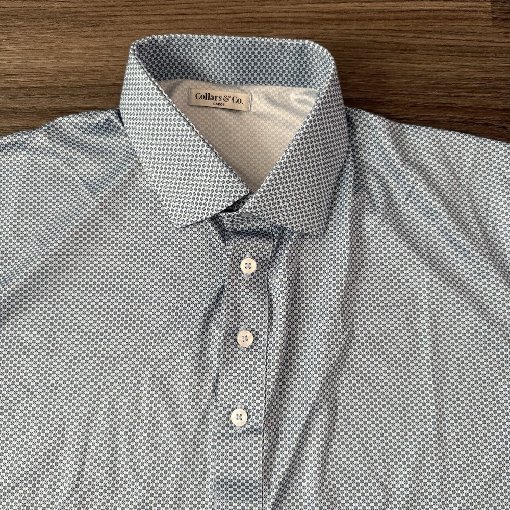 Collars & Co Polo Shirt Blue White Geometric Polyester Casual Large NWOT